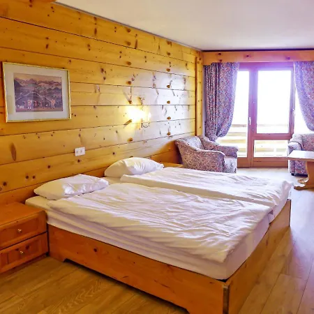 Apartment Le Bristol A38 By Interhome